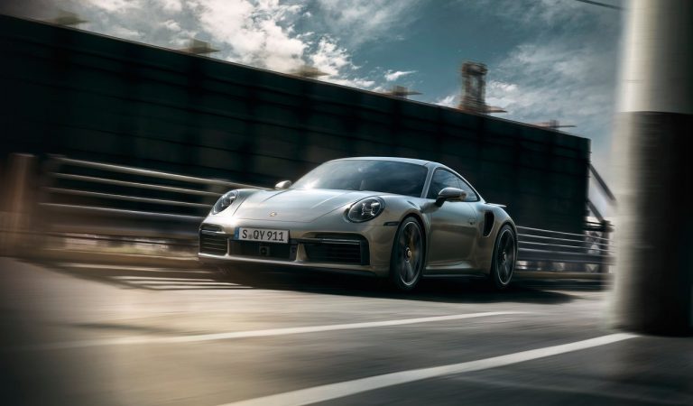 Nuova Porsche 911 Turbo S: immagini ufficiali