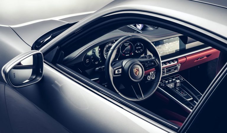 Nuova Porsche 911 Turbo S: immagini ufficiali