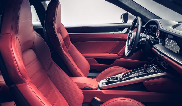 Nuova Porsche 911 Turbo S: immagini ufficiali