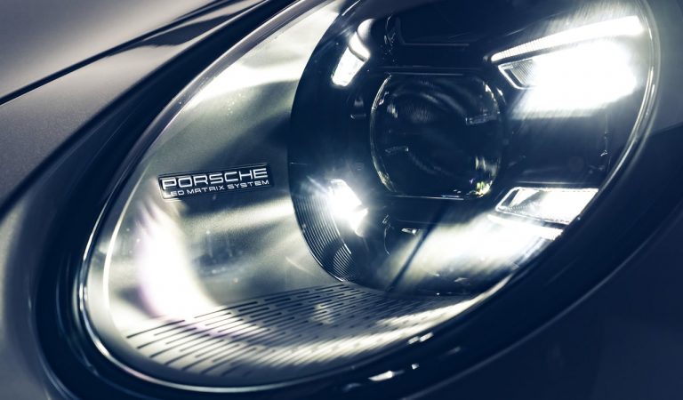 Nuova Porsche 911 Turbo S: immagini ufficiali