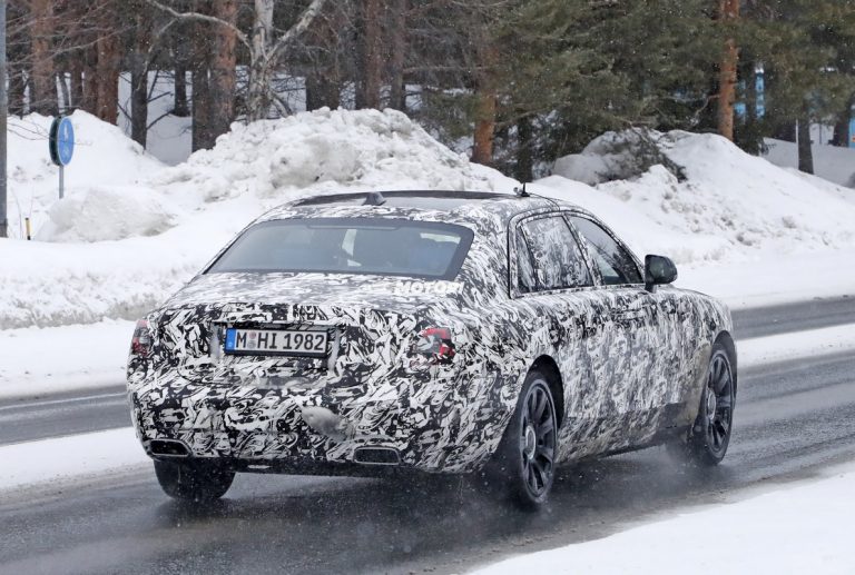 Rolls-Royce Ghost, foto spia della nuova generazione