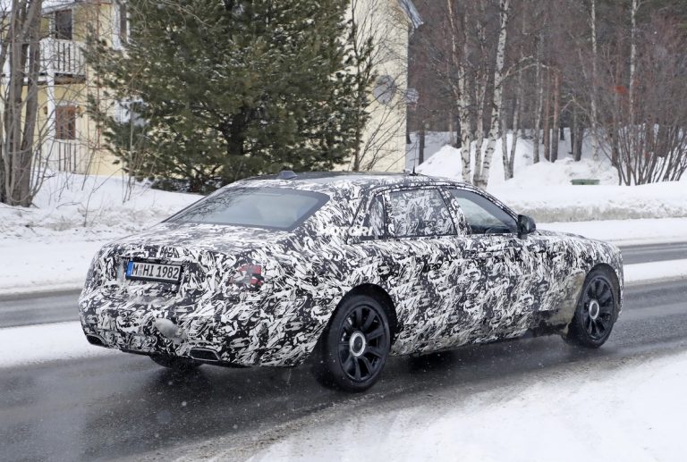 Rolls-Royce Ghost, foto spia della nuova generazione