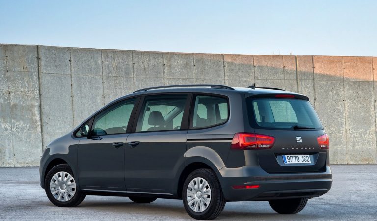 Seat Alhambra: immagini ufficiali