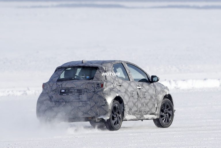 Toyota B-SUV: le foto spia