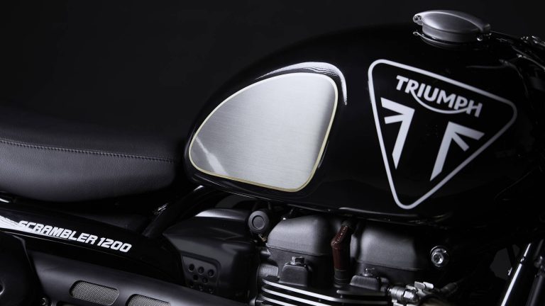 Triumph Scrambler 1200 Bond Edition