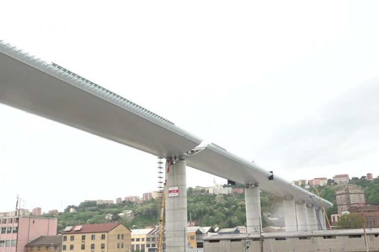 Ponte di Genova, il completamento dell'ultima campata