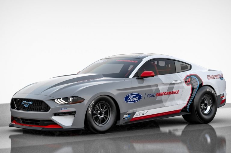 Ford Mustang Cobra Jet 1400 concept elettrica 2020: immagini ufficiali
