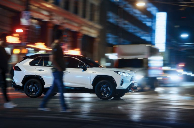 Toyota Rav4: la storia nelle immagini