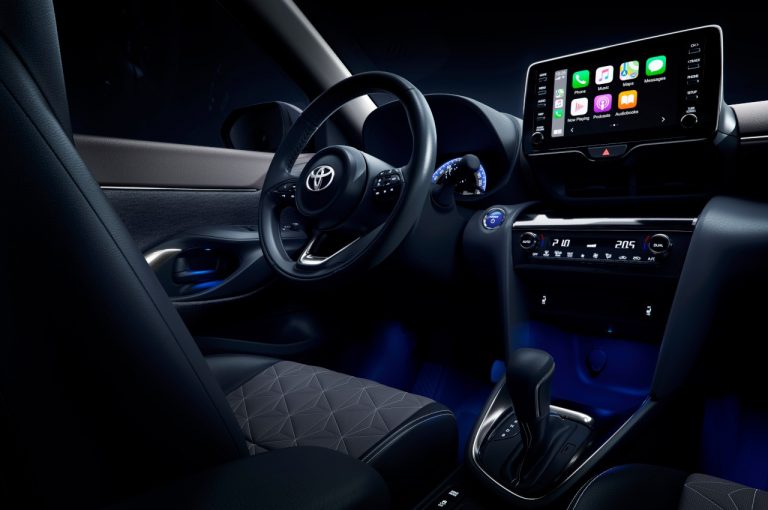 Toyota Yaris Cross: prime immagini ufficiali