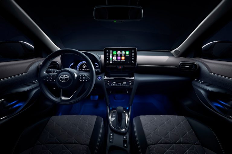 Toyota Yaris Cross: prime immagini ufficiali