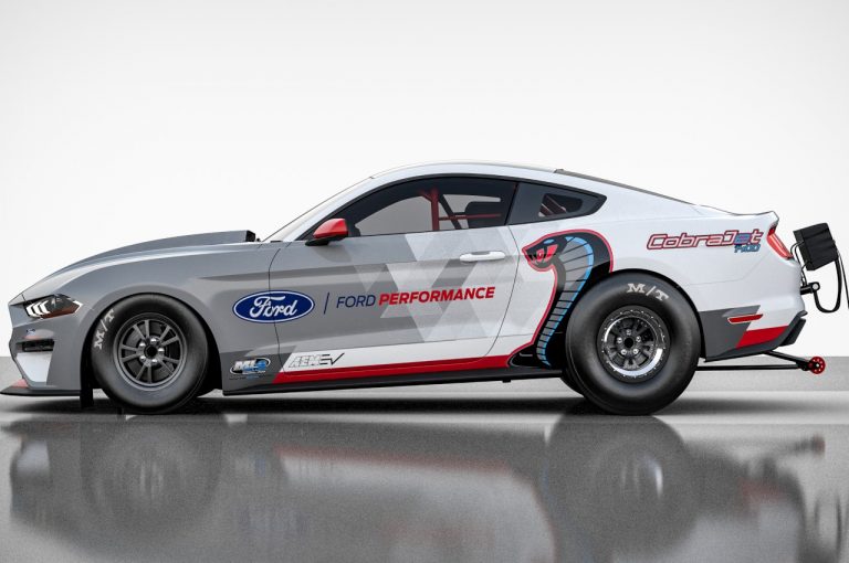 Ford Mustang Cobra Jet 1400 concept elettrica 2020: immagini ufficiali