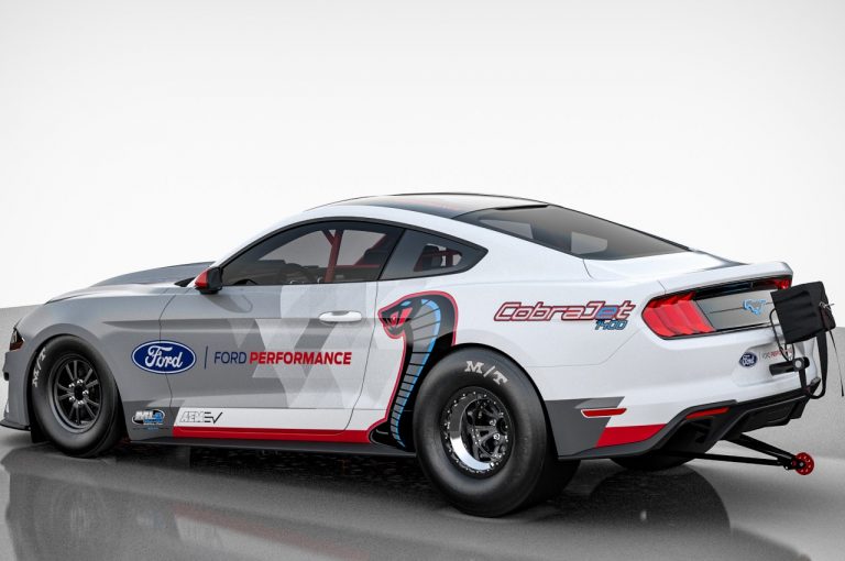 Ford Mustang Cobra Jet 1400 concept elettrica 2020: immagini ufficiali