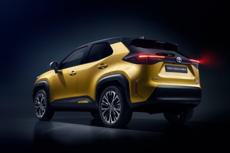 Toyota Yaris Cross: prime immagini ufficiali