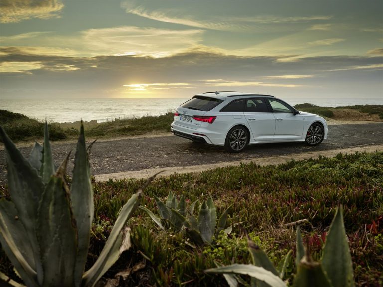 Audi A6 Avant TFSI e quattro: immagini ufficiali