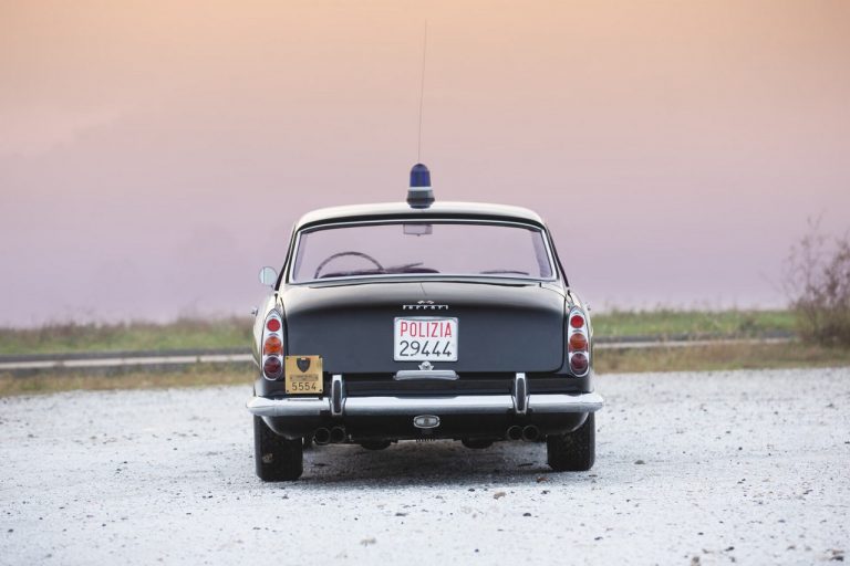 Ferrari 250 GTE 2+2 Polizia 1962: le immagini