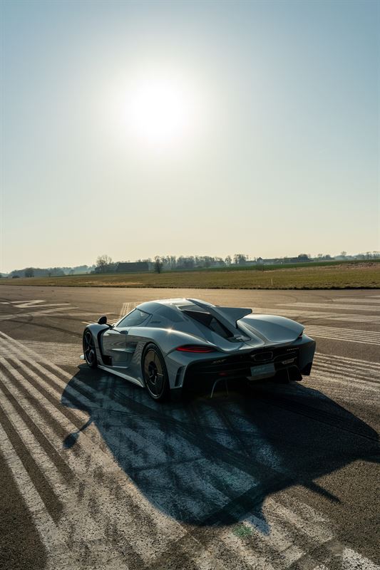Koenigsegg Jesko Absolut: immagini ufficiali in pista