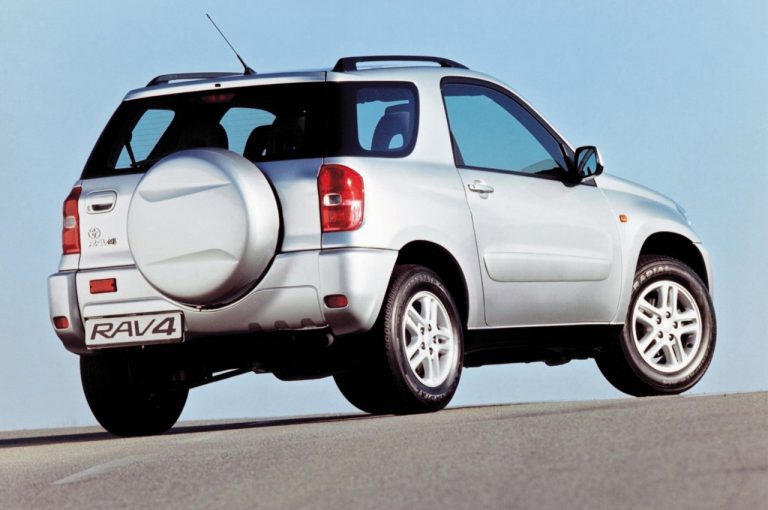 Toyota Rav4: la storia nelle immagini