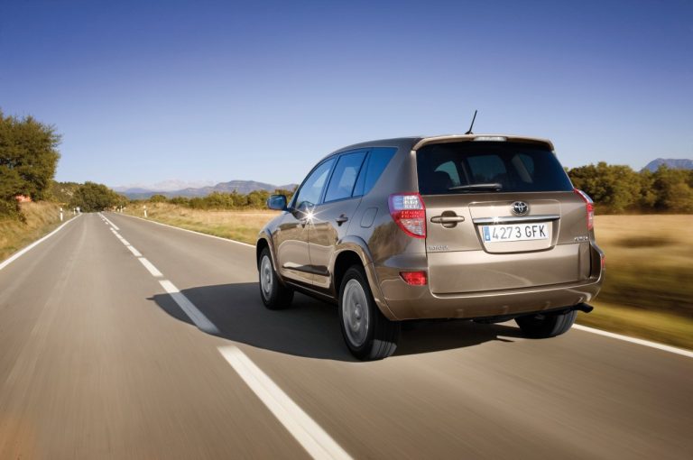 Toyota Rav4: la storia nelle immagini
