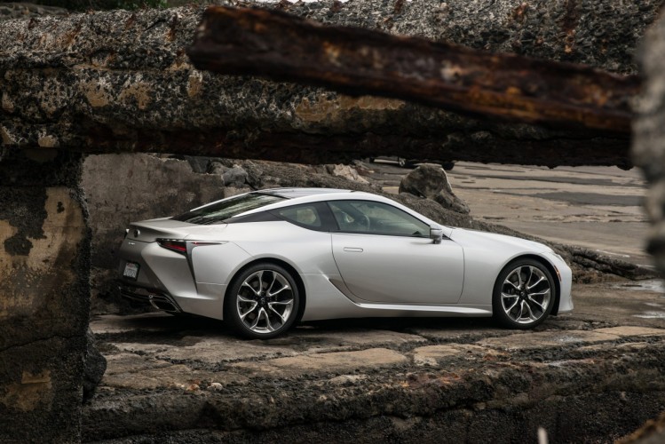 Nuova Lexus LC Coupé 2021: immagini ufficiali
