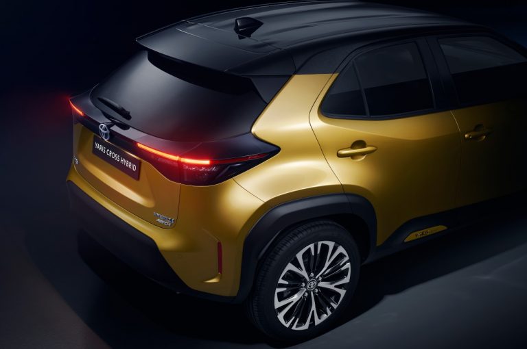 Toyota Yaris Cross: prime immagini ufficiali