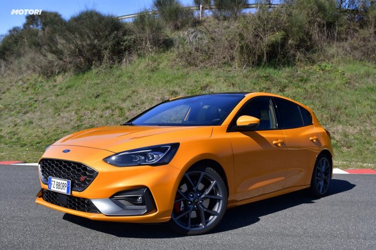 Ford Focus ST: la prova su strada e in pista