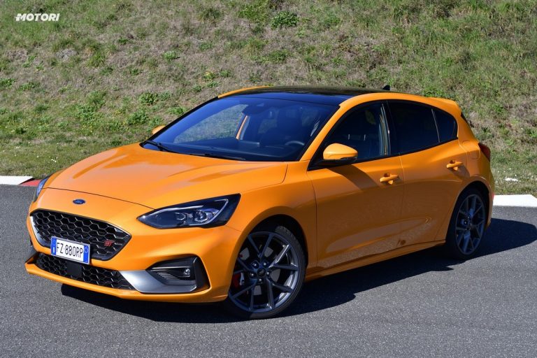 Ford Focus ST: la prova su strada e in pista