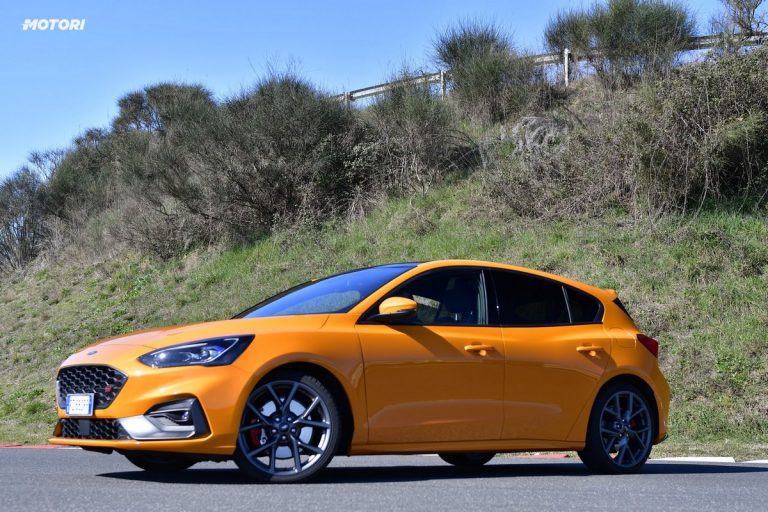Ford Focus ST: la prova su strada e in pista