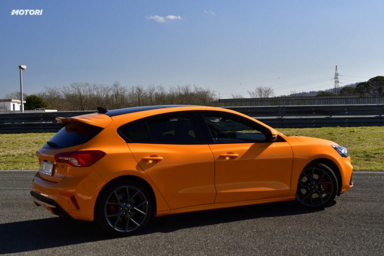Ford Focus ST: la prova su strada e in pista