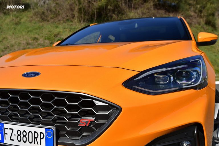 Ford Focus ST: la prova su strada e in pista
