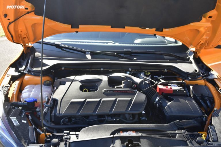 Ford Focus ST: la prova su strada e in pista