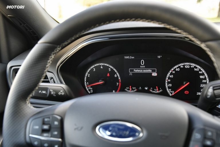 Ford Focus ST: la prova su strada e in pista