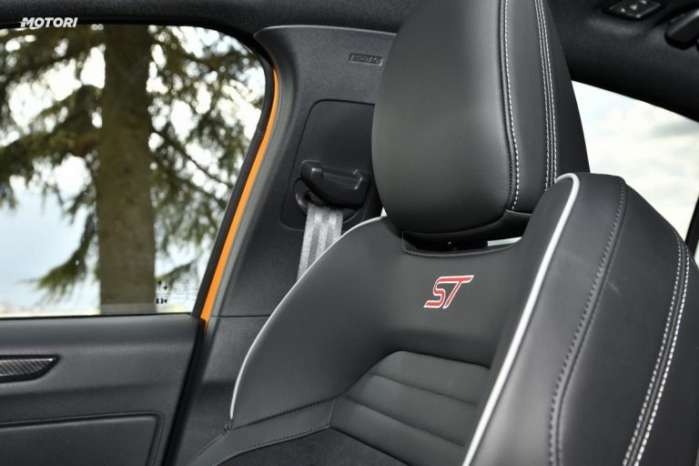 Ford Focus ST: la prova su strada e in pista