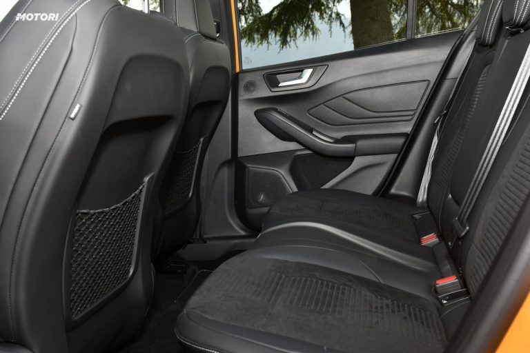 Ford Focus ST: la prova su strada e in pista
