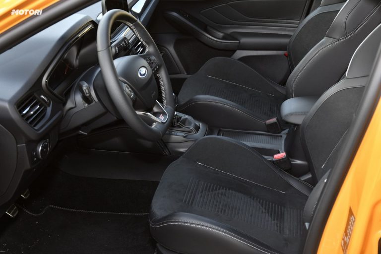 Ford Focus ST: la prova su strada e in pista