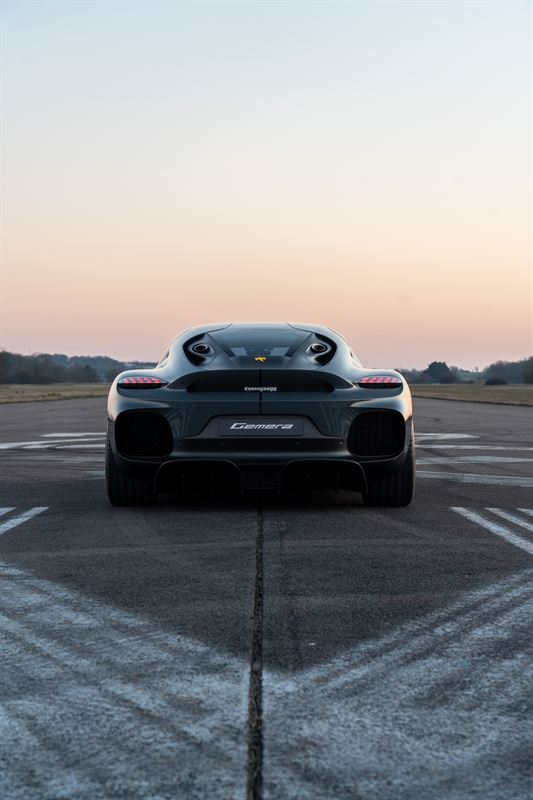 Koenigsegg Gemera: immagini ufficiali in pista
