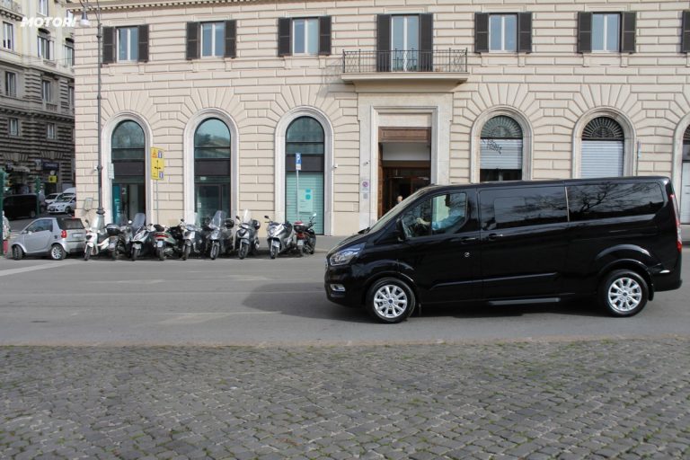 Ford Tourneo Custom: la prova su strada