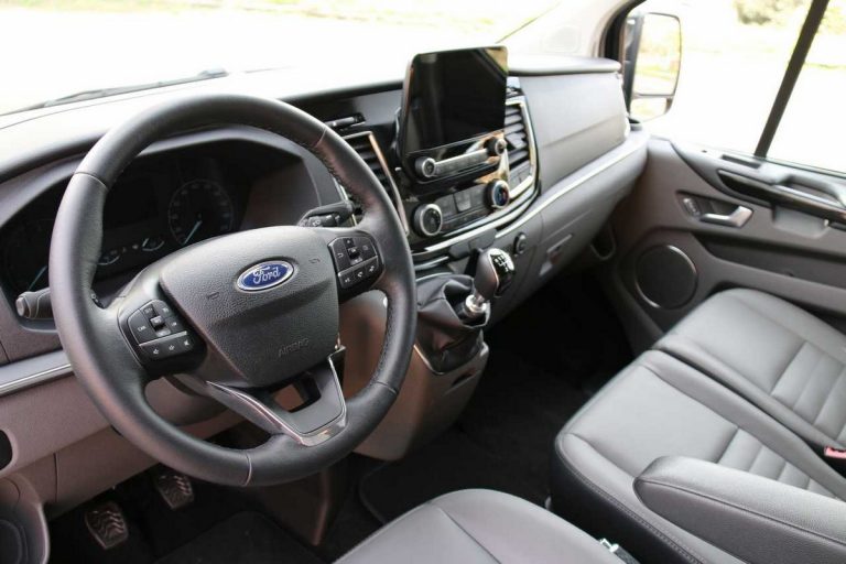 Ford Tourneo Custom: la prova su strada