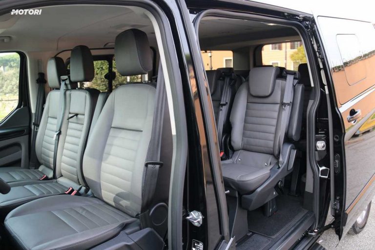 Ford Tourneo Custom: la prova su strada