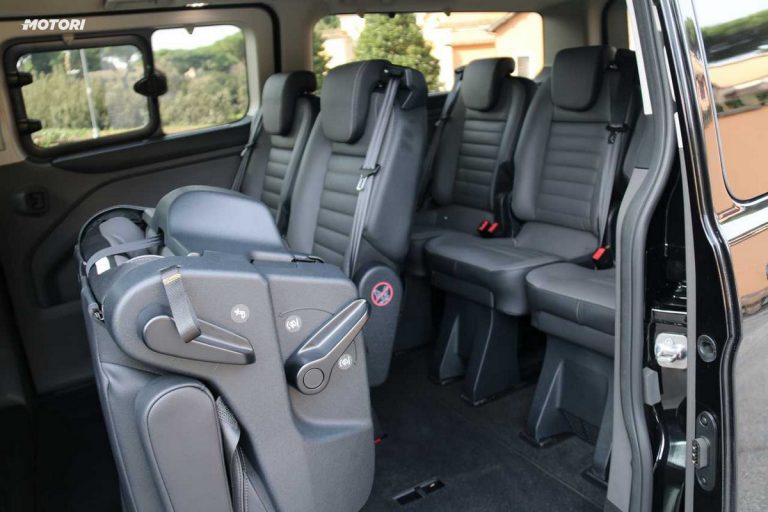 Ford Tourneo Custom: la prova su strada