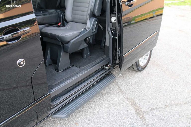 Ford Tourneo Custom: la prova su strada