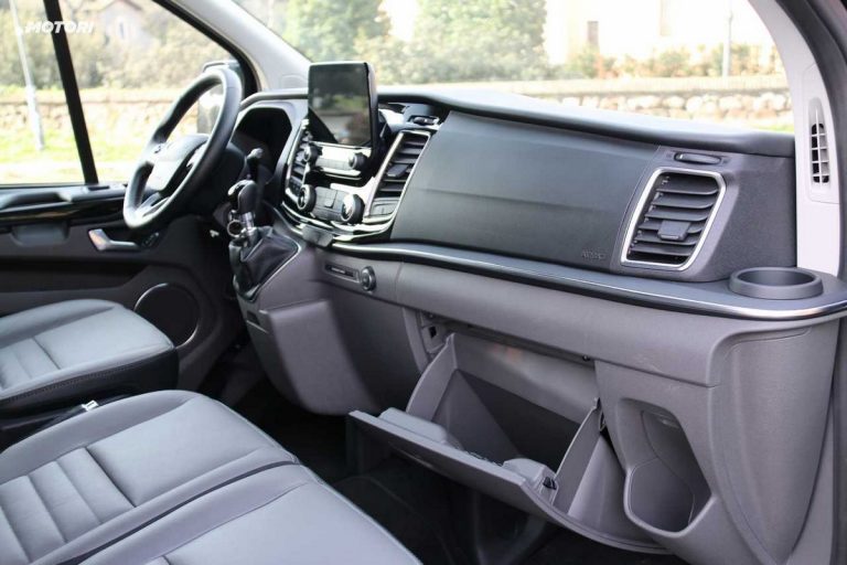 Ford Tourneo Custom: la prova su strada