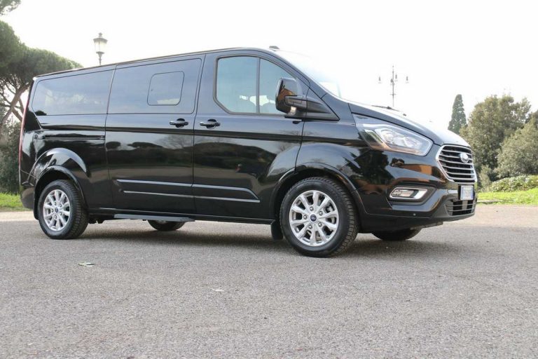 Ford Tourneo Custom: la prova su strada