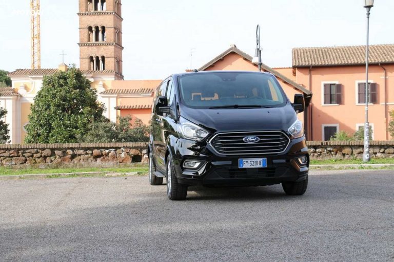 Ford Tourneo Custom: la prova su strada