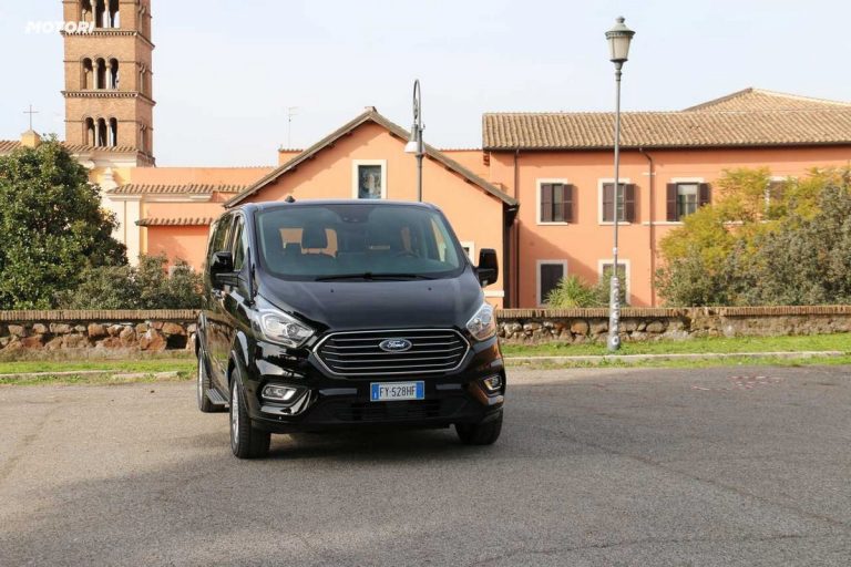Ford Tourneo Custom: la prova su strada