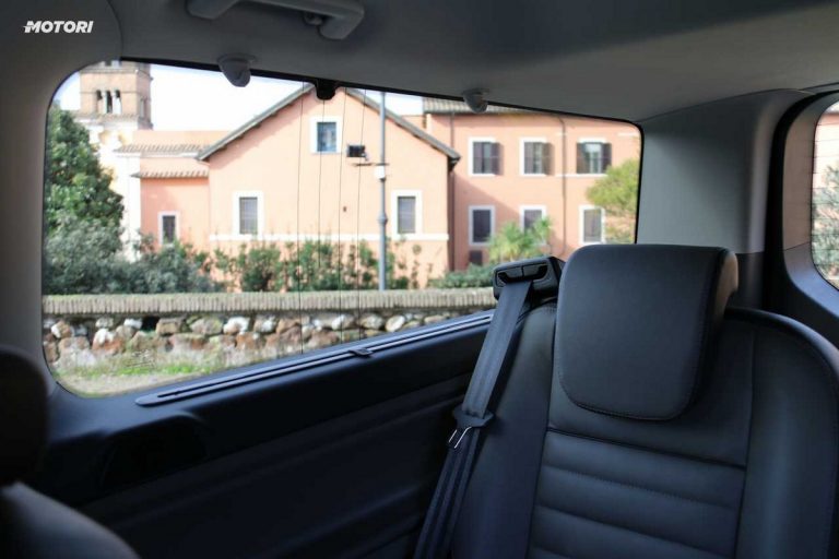 Ford Tourneo Custom: la prova su strada