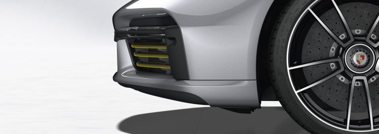Porsche 911 Turbo S, l’assetto aerodinamico: immagini ufficiali