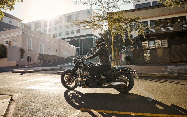 Nuova Bmw R 18: immagini ufficiali