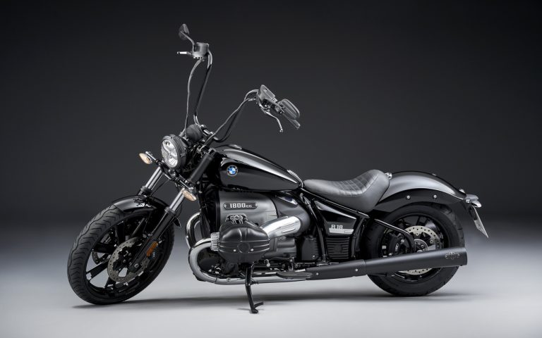 Nuova Bmw R 18: immagini ufficiali