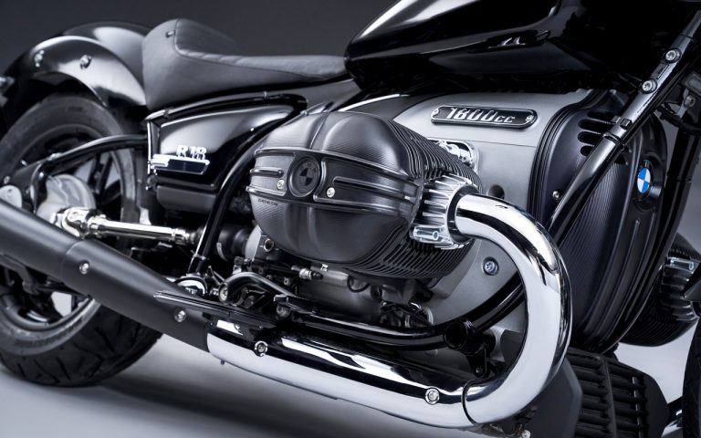Nuova Bmw R 18: immagini ufficiali