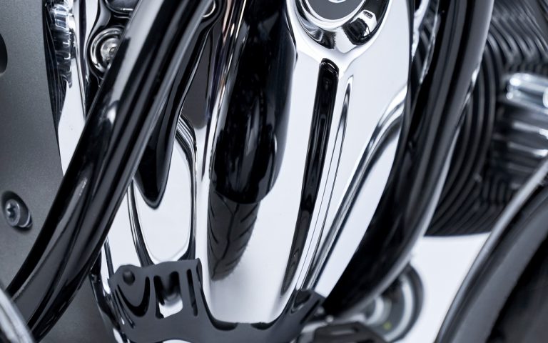 Nuova Bmw R 18: immagini ufficiali